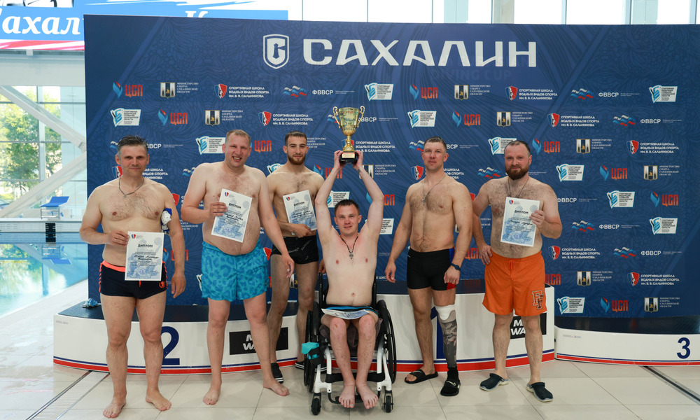 Участники СВО сыграли в водное поло